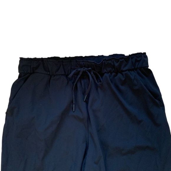 Black Lululemon Keep Moving Pant Size 12 - Picture 3 of 12